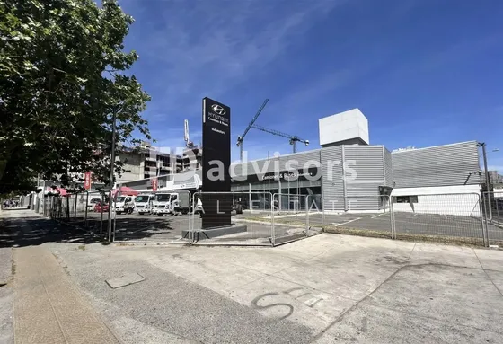 Local Comercial - 290m2 - Santiago