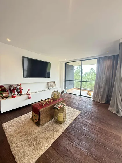Venta Hermoso Apartamento En El Retiro Sierra Grande 2