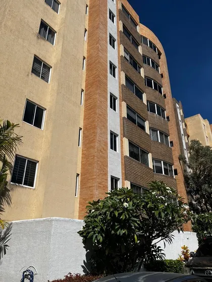 Apartamento En Alquiler Urbanizacion Mañongo.
