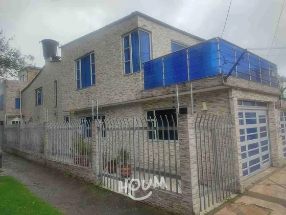 Casa En Modelia Occidental, Modelia. 5 Habitaciones, 370 M², Id: 124599