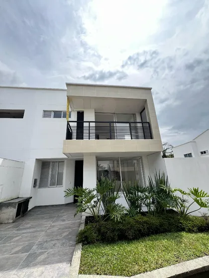 Casa En Arriendo Sector Pinares En Pereira
