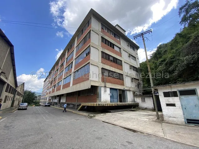 Galpon / Deposito (pb/ A Nivel De Calle) Alquiler El Valle (kms 1 De La Panamericana) Mls-24-8671