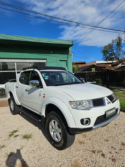 Mitsubishi L200 3.2 Cab Doble 4wd Cr 170cv Mt