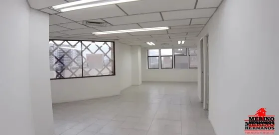 Oficina En Arriendo En Medellín - La Candelaria