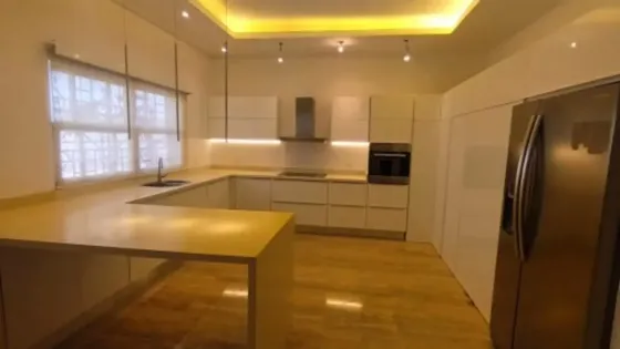Alquiler De Apartamento Moderno 105m2 En Las Mercedes Con 2hab 3 Baños Y 2 Puestos De Estacionamiento (ep)