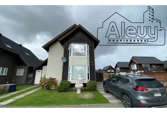Casa De 160 M2 3d 4b, Con Quincho, Sector Torobayo, Valdivia