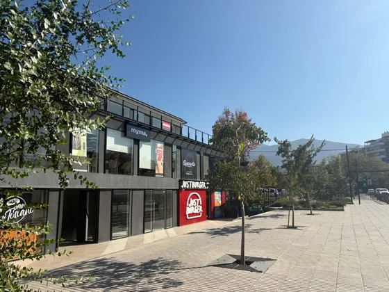 Local Comercial 58m2 Con Terraza En Stripcenter Vitacura