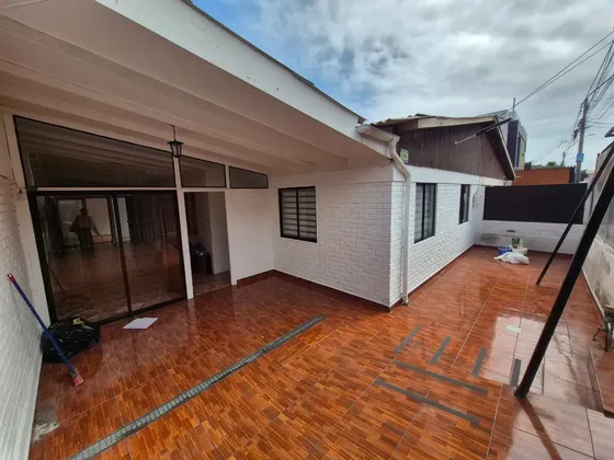 Casa 1 Piso 4dorm 2baños Pje Dolores Sector Colegio Nimara