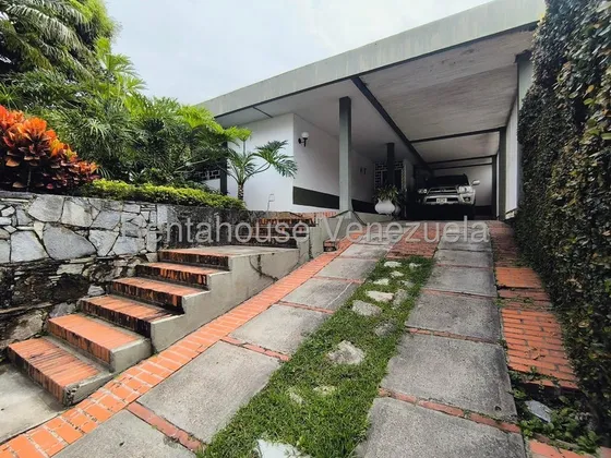 Casa De Una Sola Planta En El Marques! 25-24235