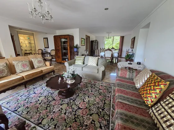 Apartamento En Venta, El Poblado, Medellín 