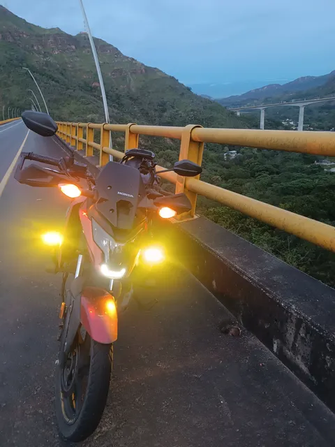 Moto Honda Xblade Con 22.000 Soat Y Tecno Hasta Diciembre