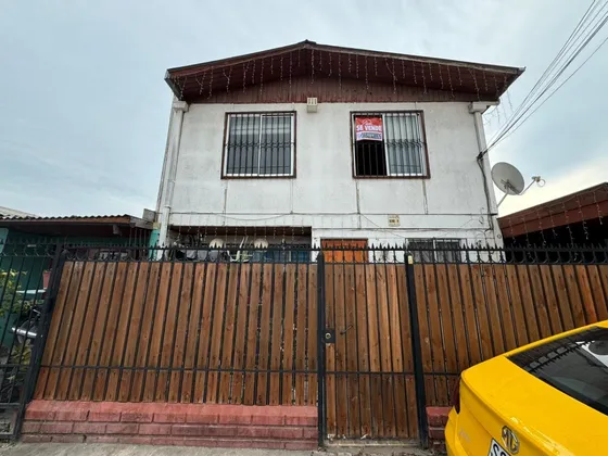 Amplia Casa 5d+2b+estacionamiento Pje. Cerrado Pudahuel Sur