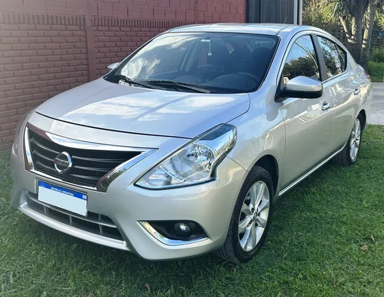 Nissan Versa 1.6 Advance At