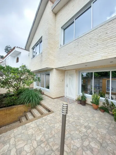 Casa En Venta Urb. Los Castores San Antonio De Los Altos