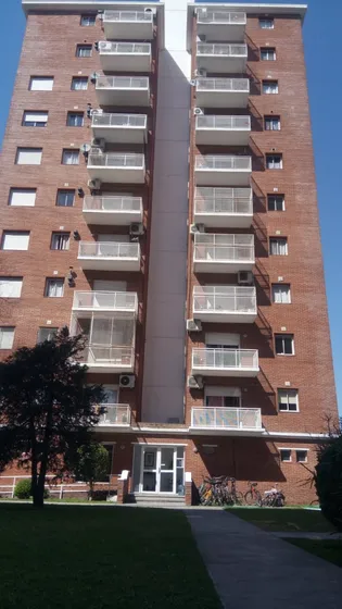 Dueño Vende Directo! Oportunidad! Retasado Al Mejor Precio De Plaza!  Departamento En San Antonio De Padua Merlo Barrio Cerrado Torres Del Golf +cochera 73 Mts Cuadrados Totales (depto+balcón+cochera)