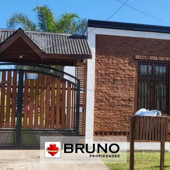 Casa En Venta En Mariano Acosta