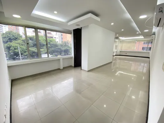 Oficina En Arriendo Ubicada En El Poblado Sector Aguacatala (25652).