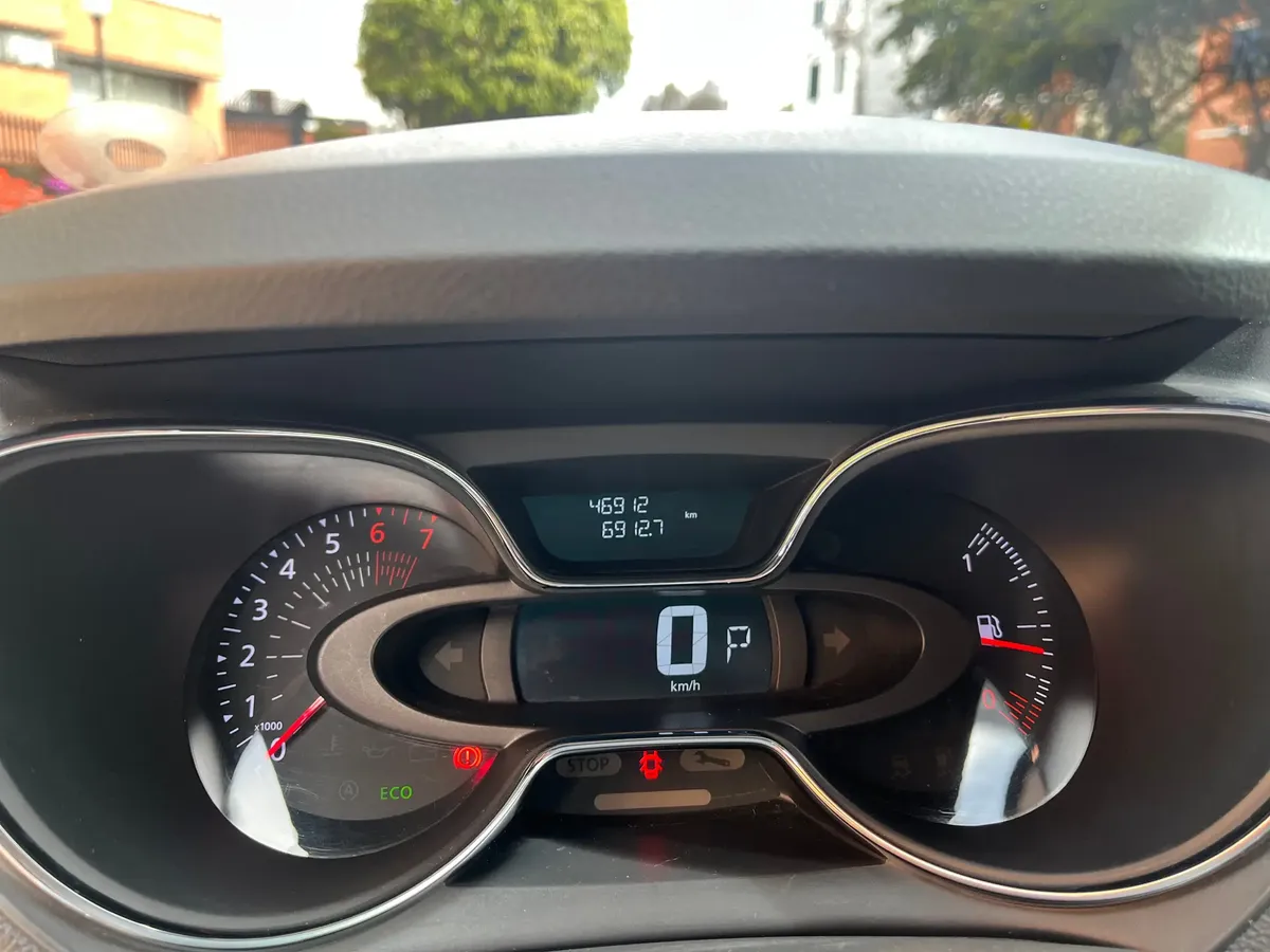 Renault Captur 2.0 Intens Automática64011913846914128