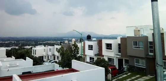 Casa En El Fracc Pedregal Del Bosque A 5 Min Del Periferico Con 3 Habitaciones