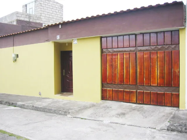 Hermosa Casa De Una Planta En El Loreto