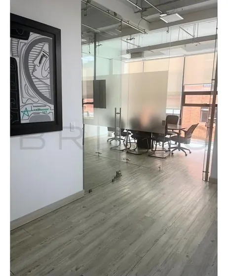 Oficina En Venta En Santa Bárbara. Cod V5928
