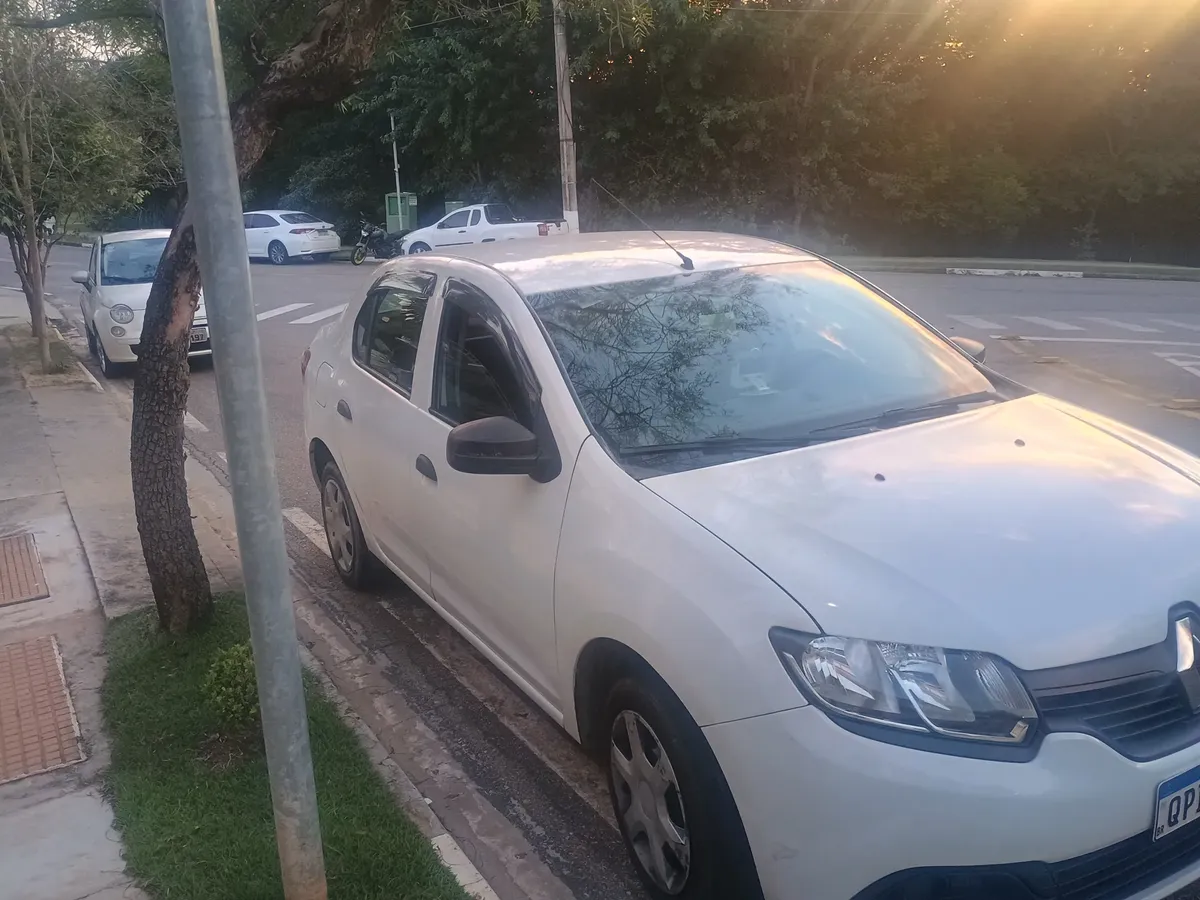 Renault Logan 2019 1.0 12v Authentique Sce 4p — foto 4