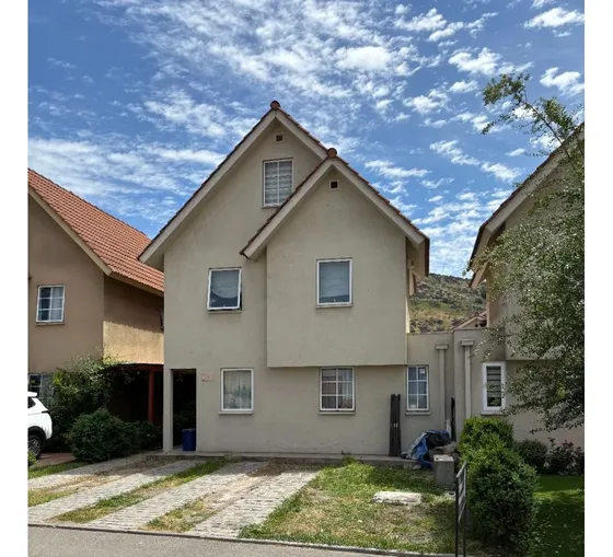 Casa Familiar 4d/3b En Condominio Cerrado En Huechuraba