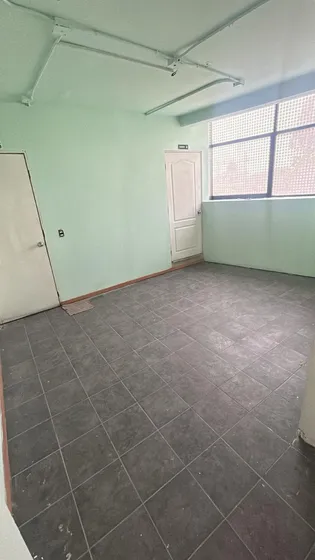 Segundo Piso Corrido Para Oficinas Con 4 Baños 