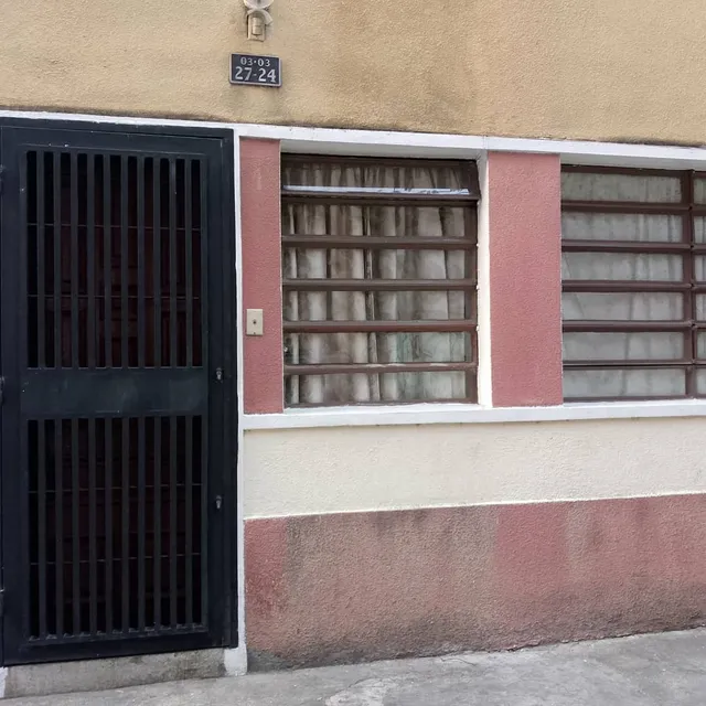 Rento Pequeño Anexo En 2do. Piso, En La Candelaria, Cerca C.c. Sambil De 1 Hab.