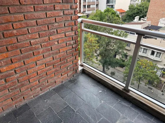 Alquiler Apto Pocitos 1 Dorm Gje Pagola Y Berro Terraza