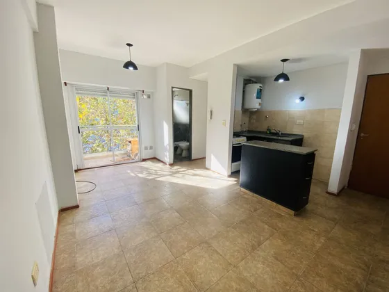 Departamento En Alquiler En Caseros