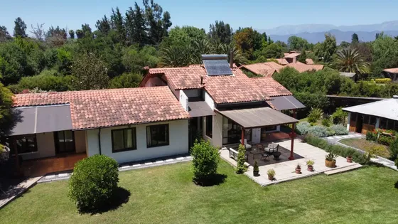 Hermosa Casa En Parcela Con Excelente Conectividad Ruta 78