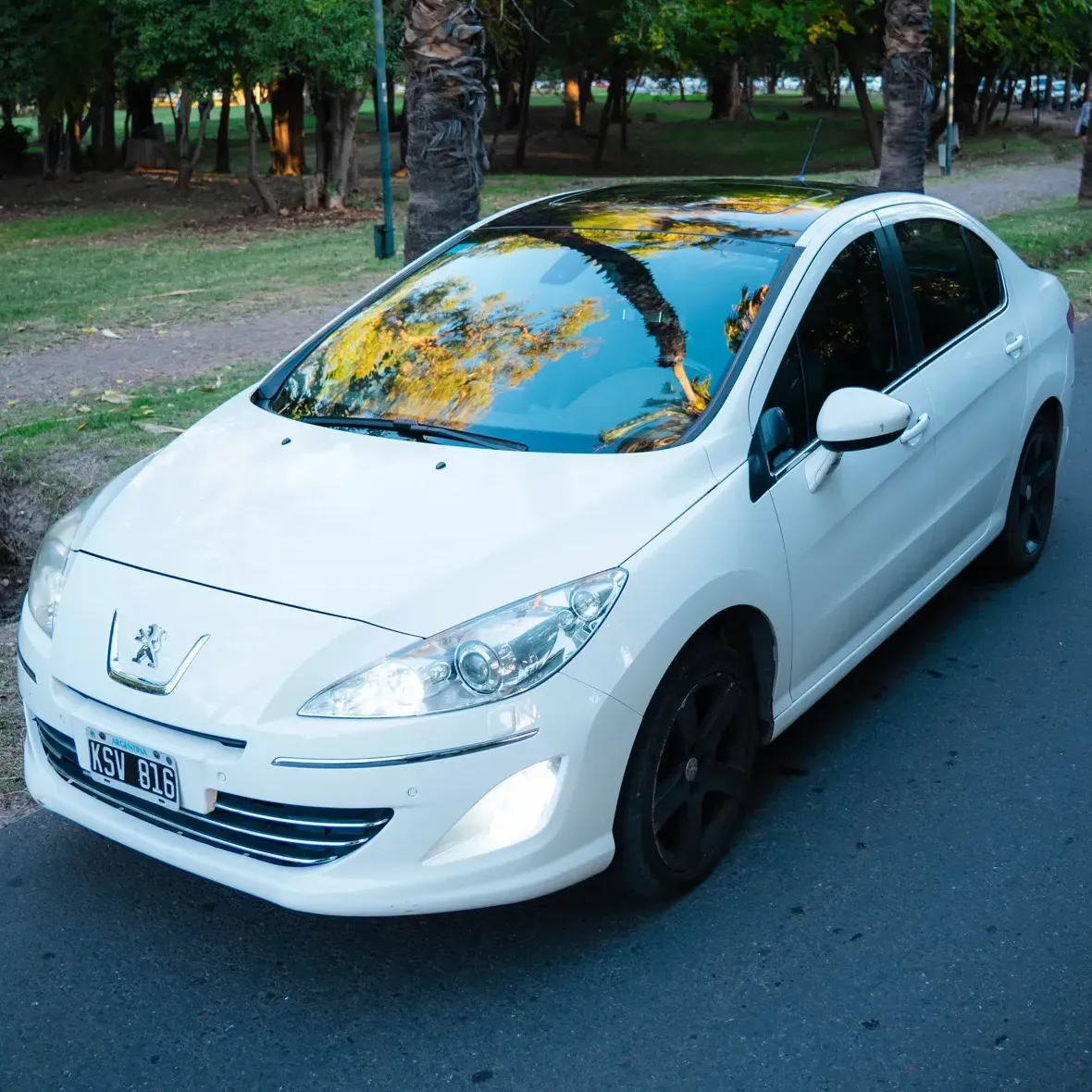 Peugeot 408 1.6 Feline HDi 115cv