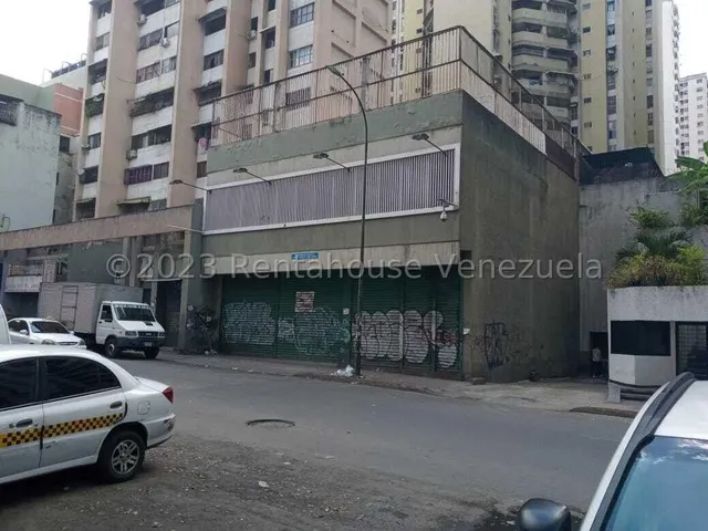 LG Alquilo O Vendo El Local Comercial Mas Grande De La Candelaria 1890mtrs, Montacargas, Doble Altura