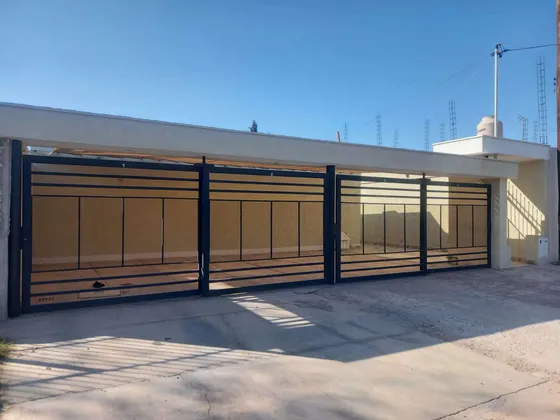 Alquiler Departamento 2 Dormitorios Maipú Con Cochera
