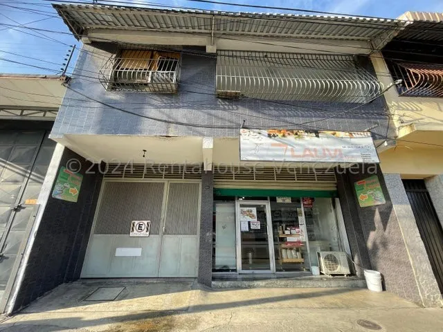 Oportunidad De Inversión Casa Con Local Comercial En El Corazón De Maracay Av 10 De Diciembre 25-7916 Hc