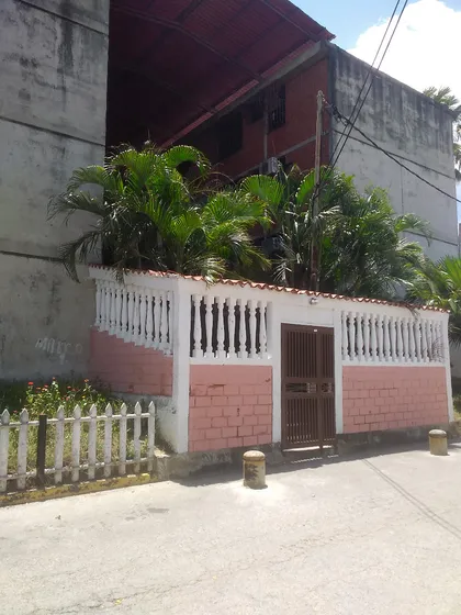 Apartamento En Urb. El Marques. Guatire