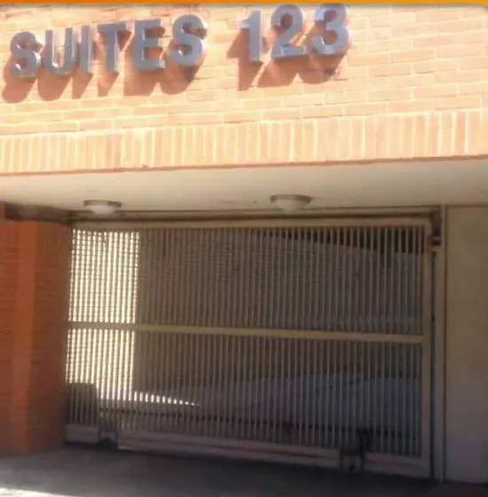 Ofrezco En Venta Oficina Torre Residencial Suite 123, Av. Bolívar Norte, 18.000$ Mml Solo Clientes