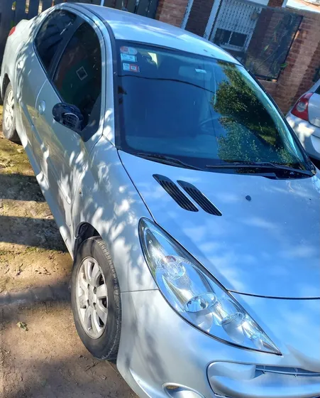 Peugeot 207 1.4 Sedan Xs
