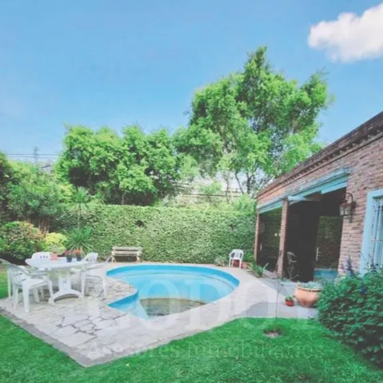 Casa En Venta 5 Ambientes En Hurlingham