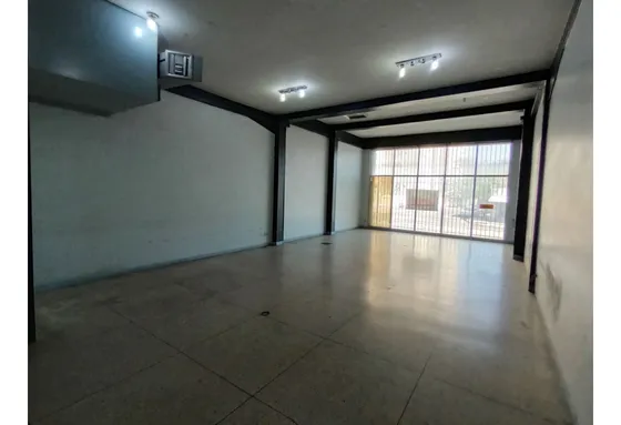 Local En  Alquiler En  C.c. Pacífico  Av. Bolivar Maracay