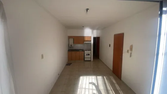 Departamento En Venta Un Dormitorio Con Balcón En Rosario - J. Cura