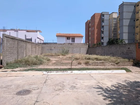 Terreno En Venta. Listo Para Construir Tu Futuro. 