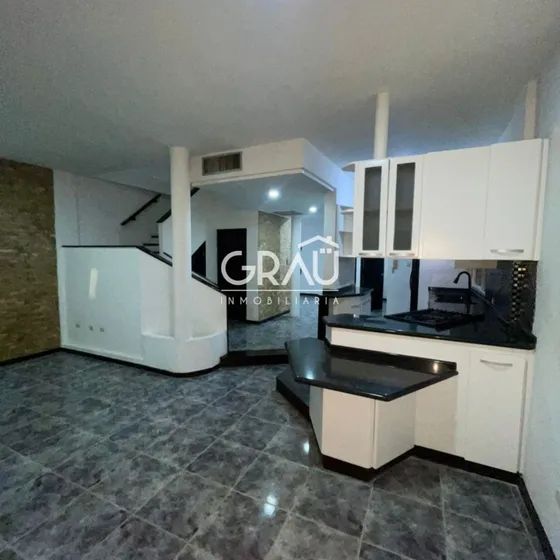 Casa En Alquiler En Lecheria 