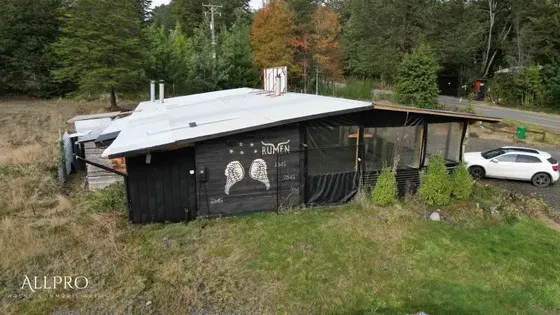 Terreno Con Restaurante Y Local Comercial Camino Al Volcán