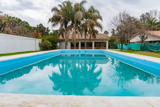 Venta Casa Quinta 4 Ambientes Con Pileta, Villa De Mayo