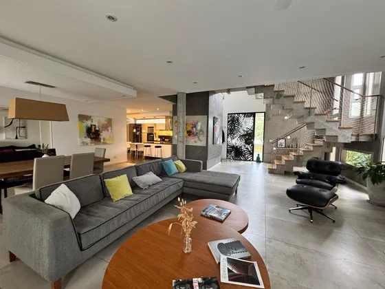Casa En  Tipas Nordelta 280 M2 Cub. Vista Al Lago Venta / Alquila