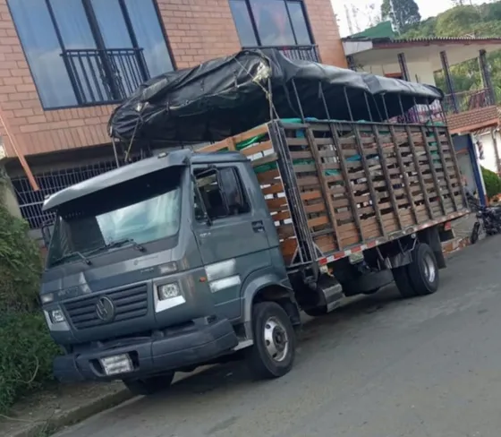 Camión Foton Turbo Estacas Diesel