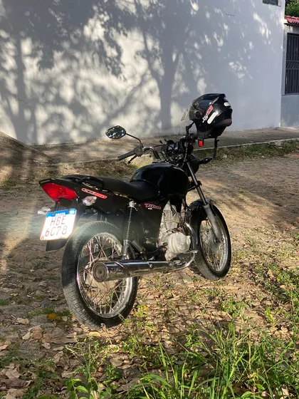 Titan 150 Es