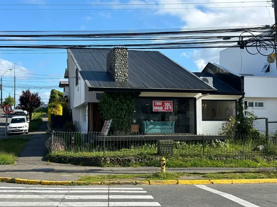 Gran Vitrina En Calle Regimiento (63645)